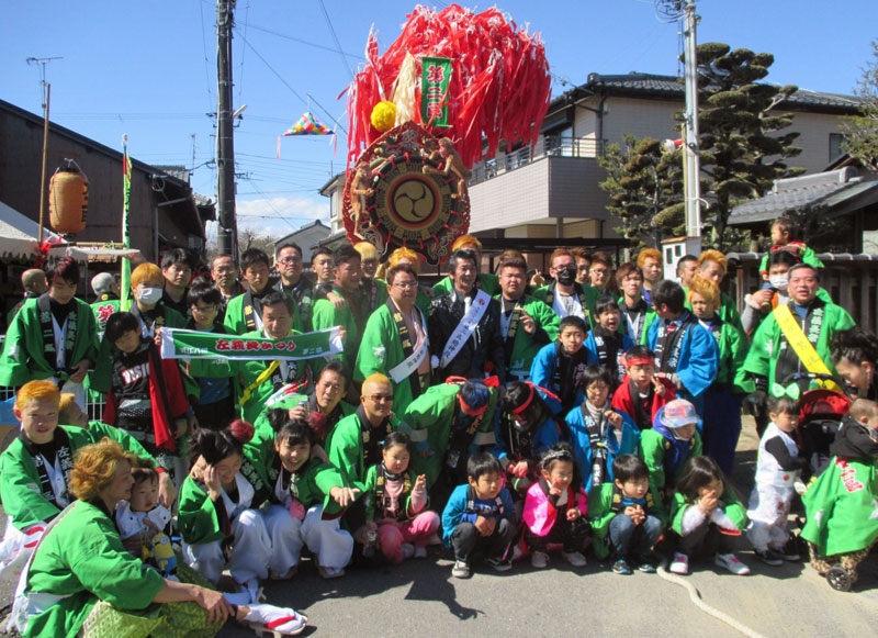 滋賀県・近江八幡第2区左義長保存会